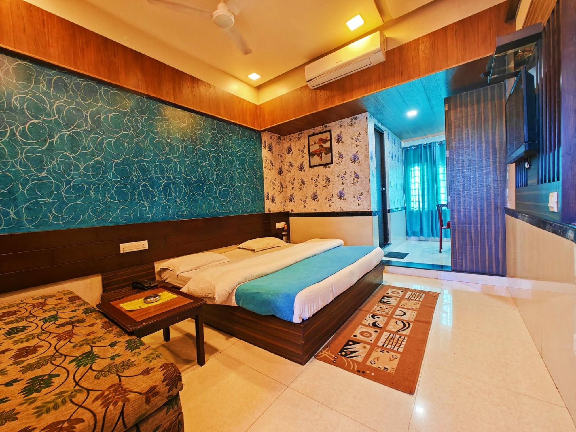 Hotel Saraswati Маунт-Абу Экстерьер фото