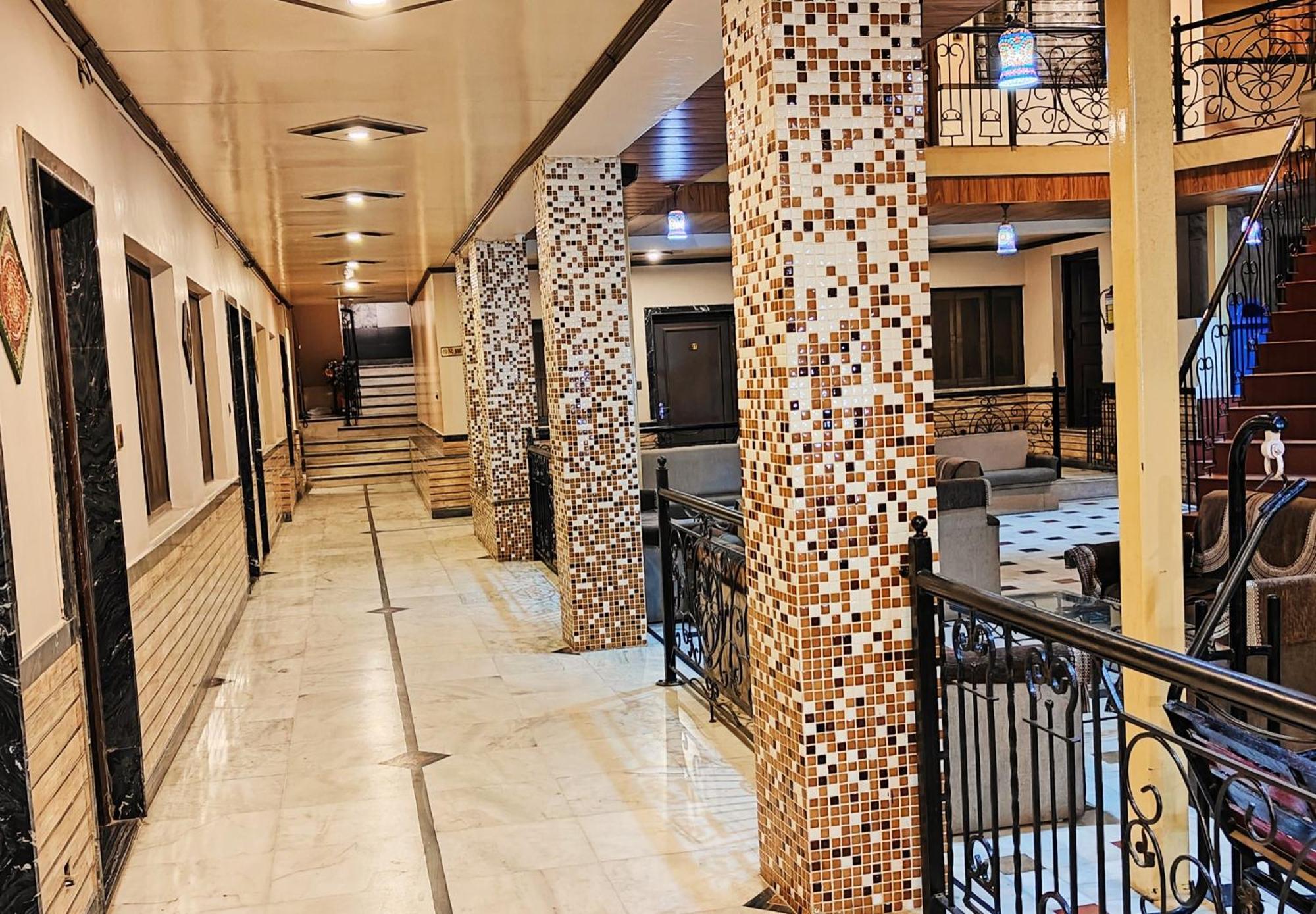 Hotel Saraswati Маунт-Абу Экстерьер фото