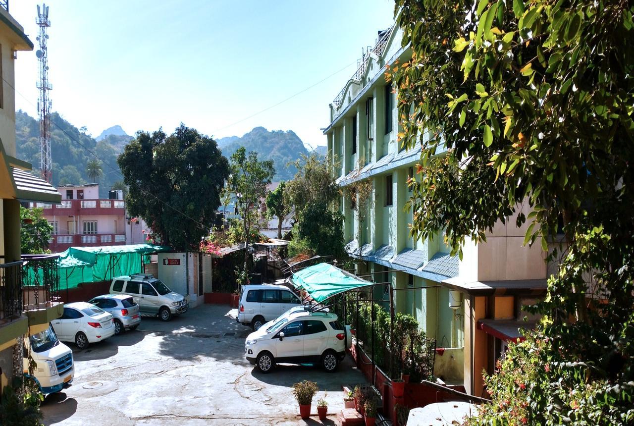 Hotel Saraswati Маунт-Абу Экстерьер фото